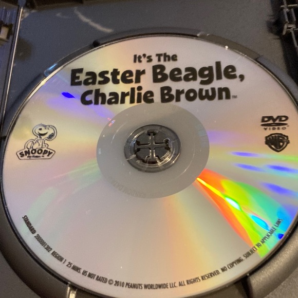 It's The Easter Beagle, Charlie Brown DVD - Picture 4 of 4